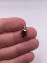 Load image into Gallery viewer, 9ct gold garnet pendant
