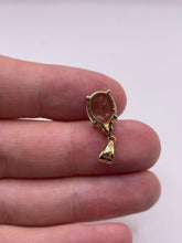 Load image into Gallery viewer, 9ct gold quartz pendant
