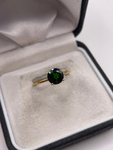 Load image into Gallery viewer, 9ct gold diopside ring
