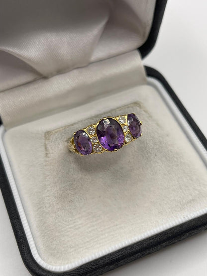 18ct gold amethyst and diamond ring