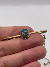 Load image into Gallery viewer, 9ct gold opal brooch
