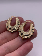 Load image into Gallery viewer, 9ct gold creole earrings
