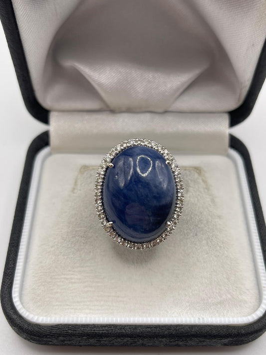 18ct white gold cabachon sapphire and diamond ring