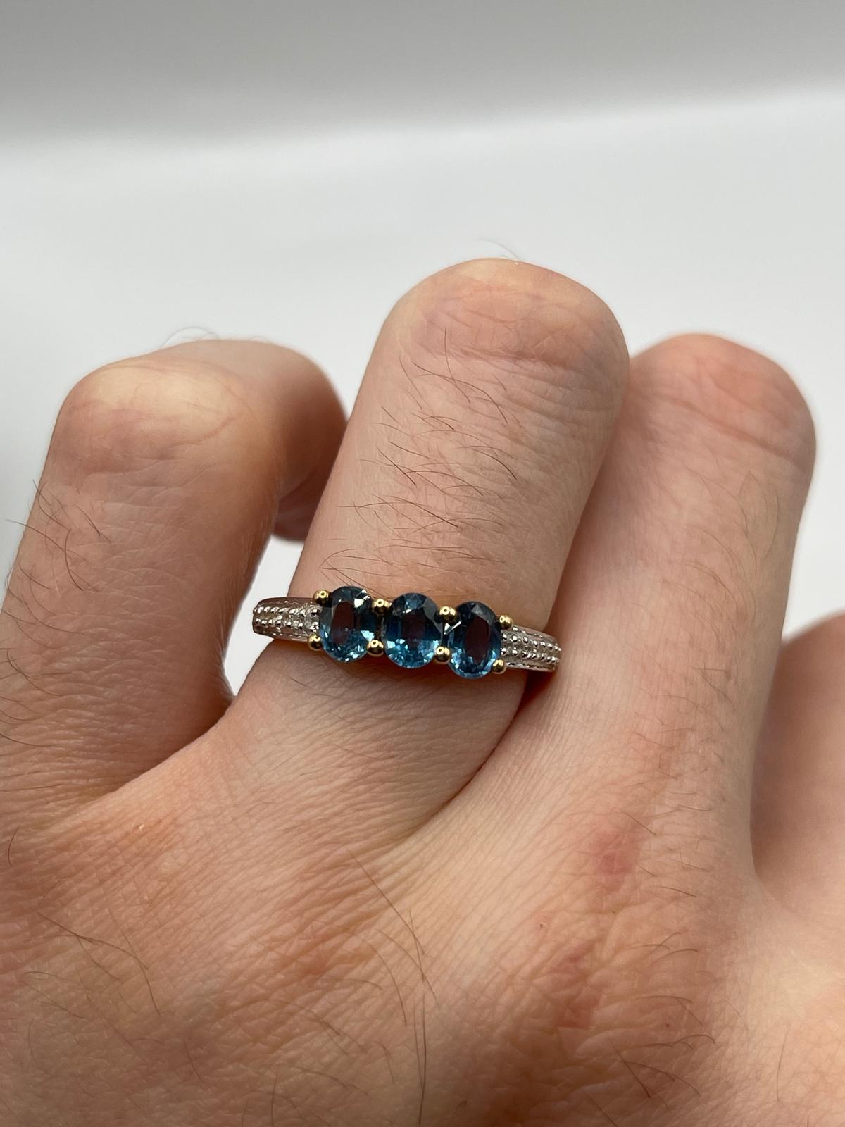 9ct gold topaz cluster ring
