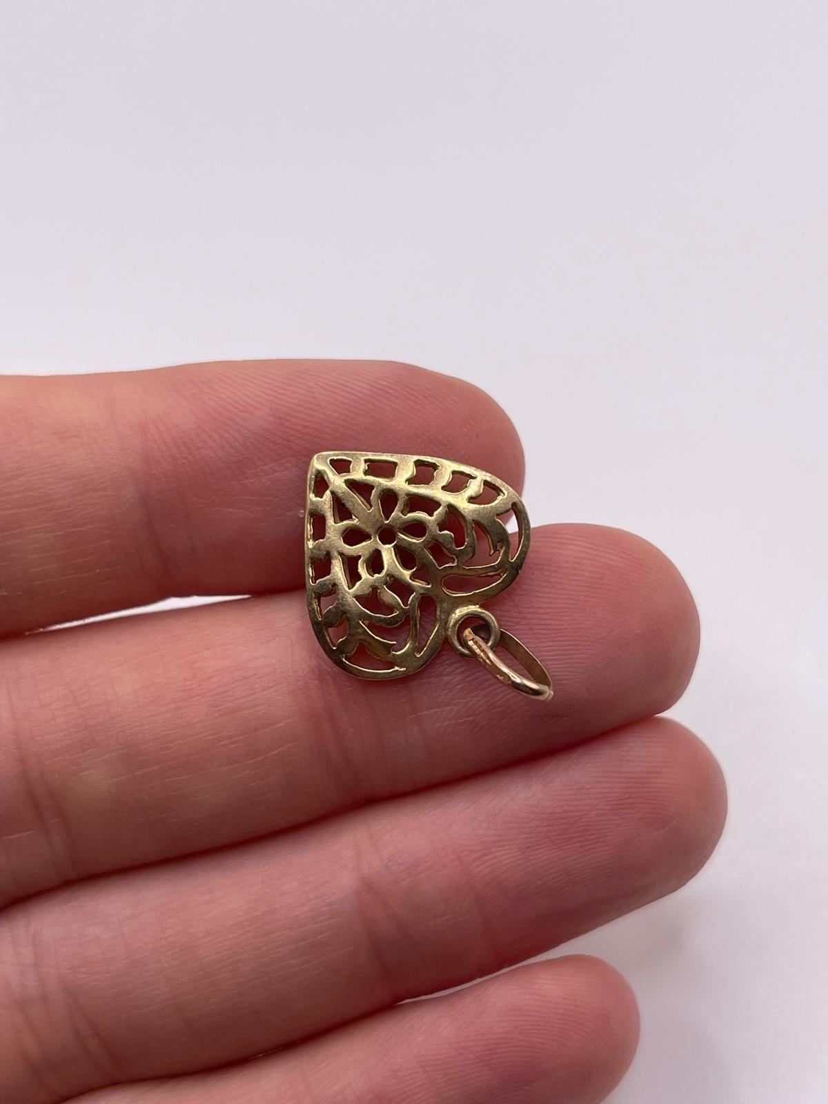 9ct gold heart charm