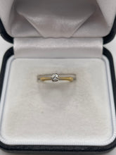Load image into Gallery viewer, 18ct gold diamond solitaire
