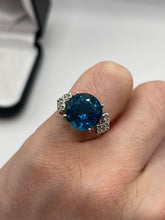 Load image into Gallery viewer, 9ct white gold blue topaz and zircon ring

